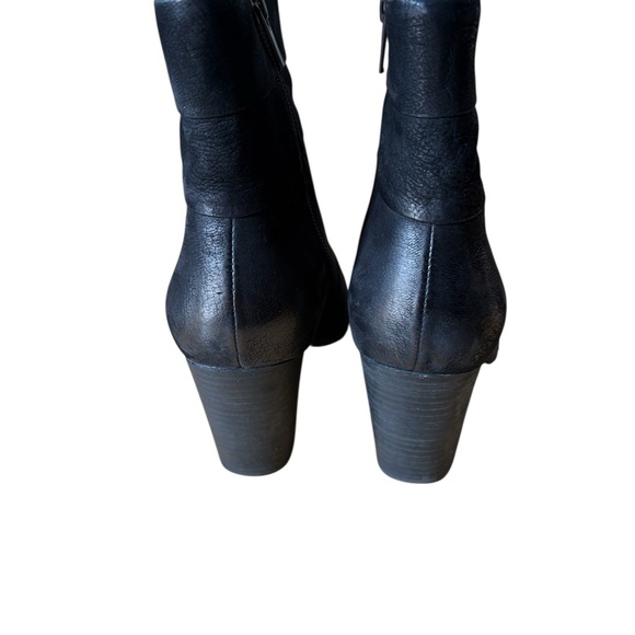 Clark’s Mission Manor Black Nubu Ankle Boots - Picture 3 of 8